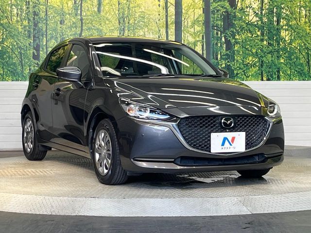 MAZDA2