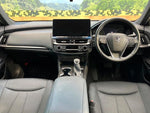 CROWN sedan hybrid