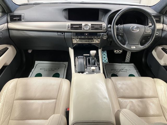 LEXUS LS460