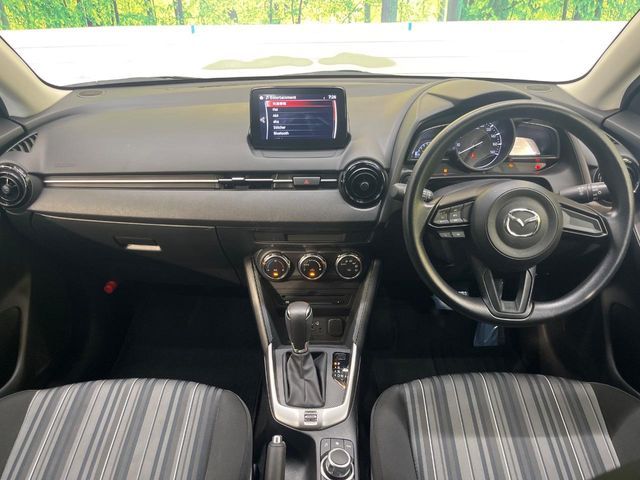 MAZDA2