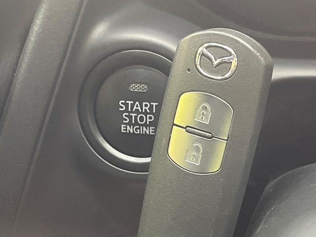 MAZDA2
