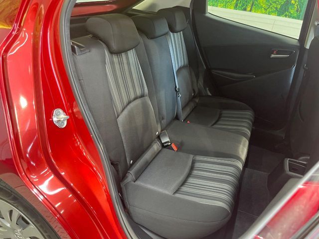 MAZDA2