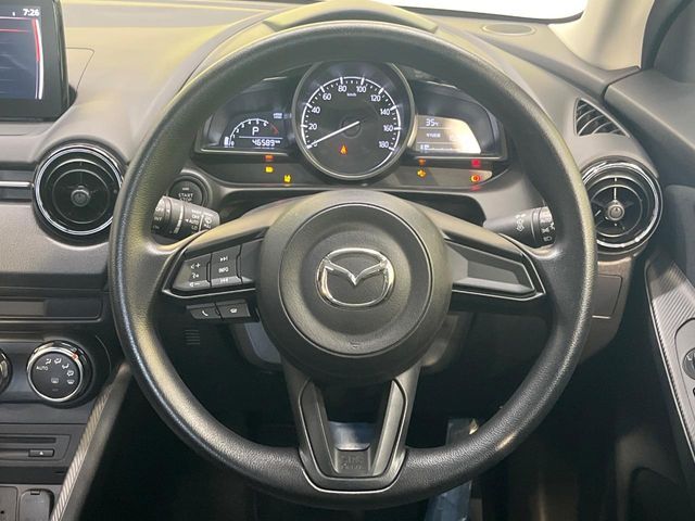 MAZDA2