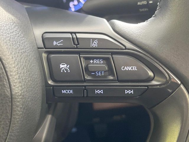 YARIS CROSS HYBRID