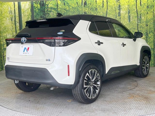 YARIS CROSS HYBRID