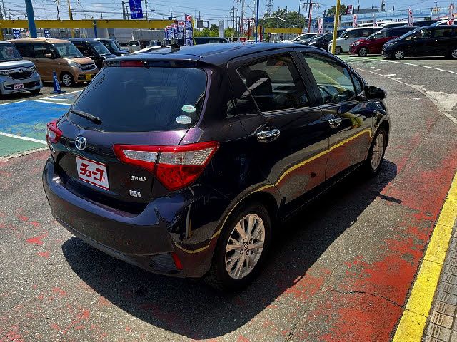 VITZ HYBRID