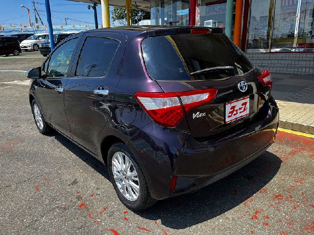 VITZ HYBRID