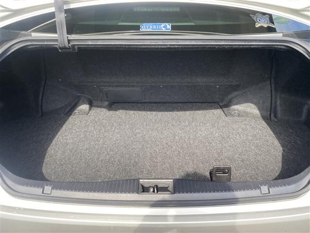 CROWN sedan hybrid