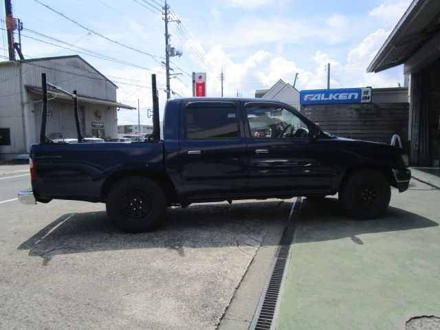 HILUX 2WD