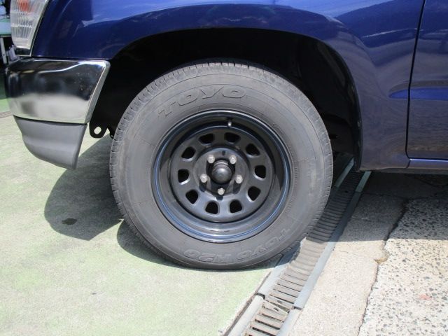 HILUX 2WD