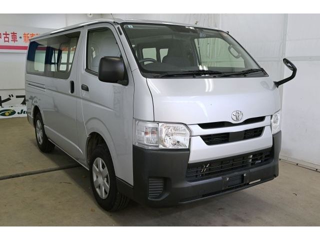 HIACE van 4WD