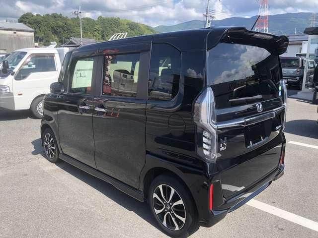 N BOX CUSTOM