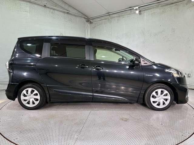 SIENTA HYBRID