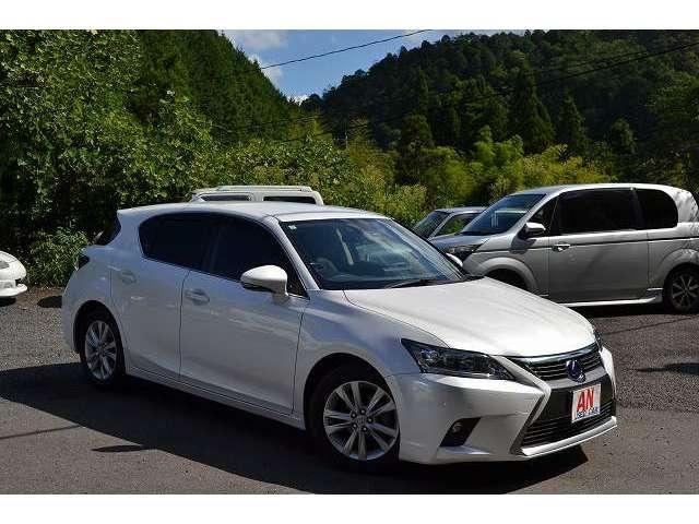 LEXUS CT200h