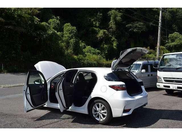 LEXUS CT200h