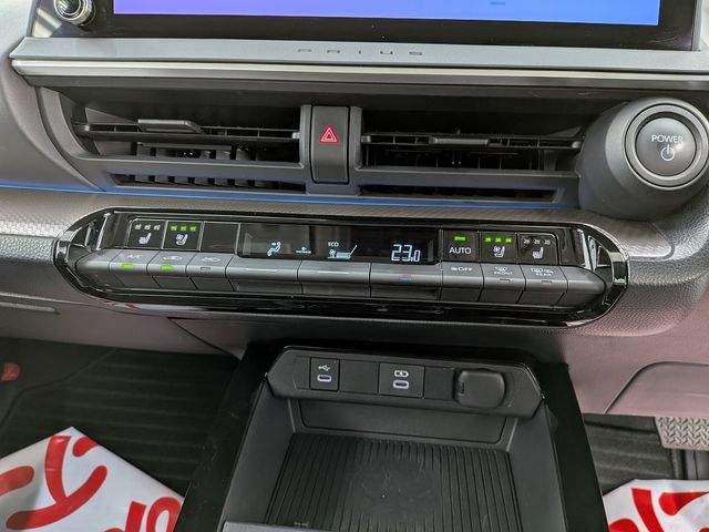 PRIUS 4WD