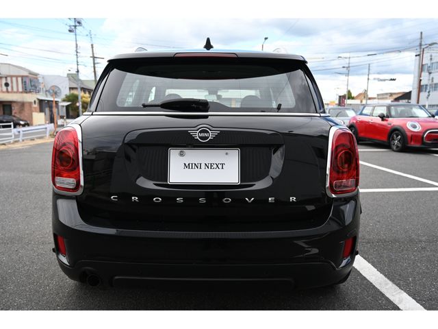 MINI ONE CROSSOVER