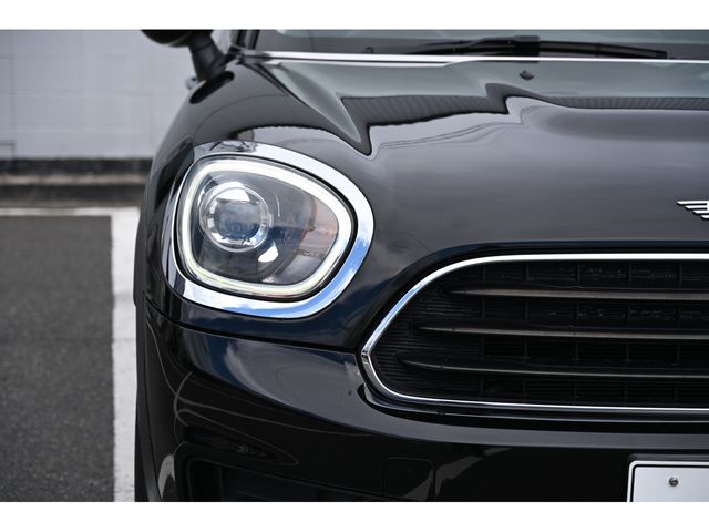 MINI ONE CROSSOVER