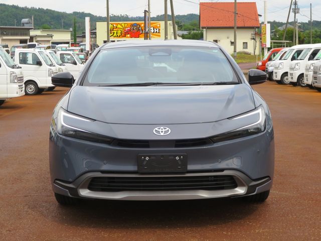 PRIUS 4WD