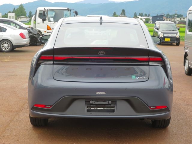 PRIUS 4WD