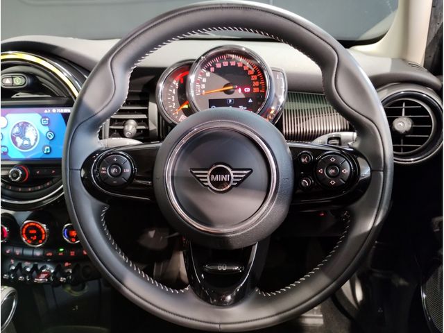 MINI COOPER D 5DOOR