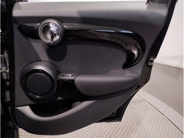 MINI COOPER D 5DOOR