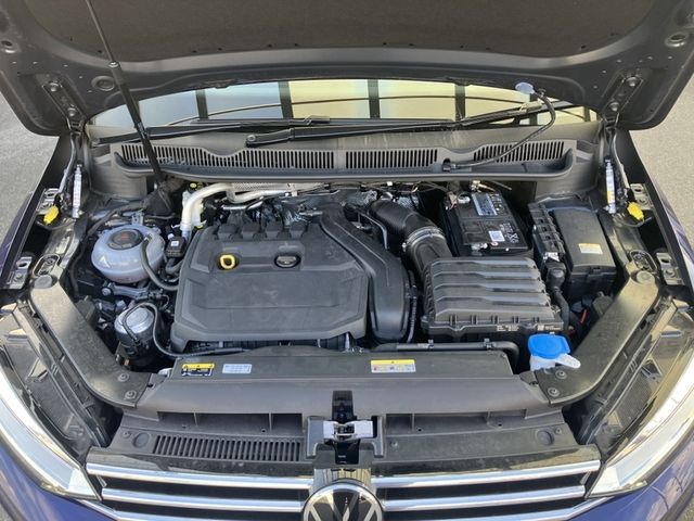 VOLKSWAGEN GOLF TOURAN