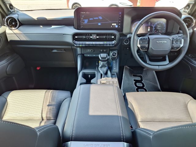 LANDCRUISER 250