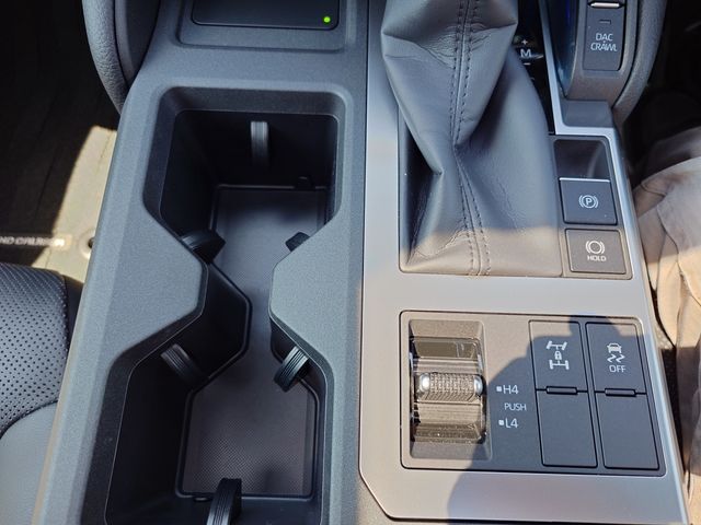 LANDCRUISER 250