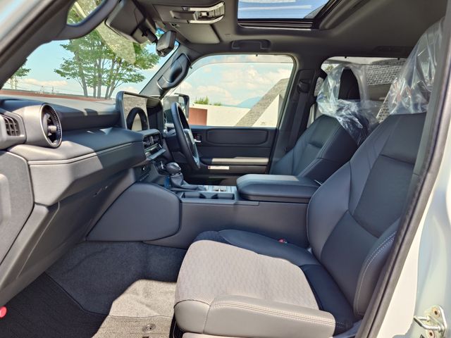 LANDCRUISER 250