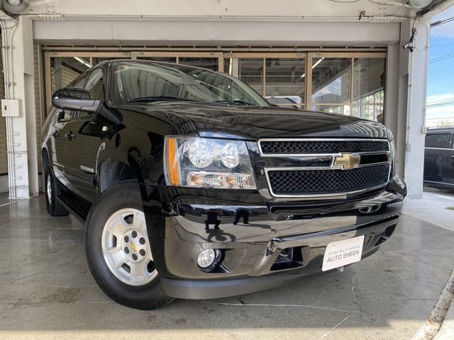 CHEVROLET SUBURBAN