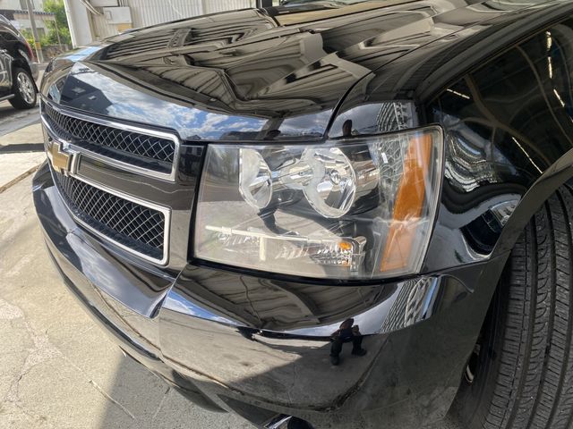 CHEVROLET SUBURBAN