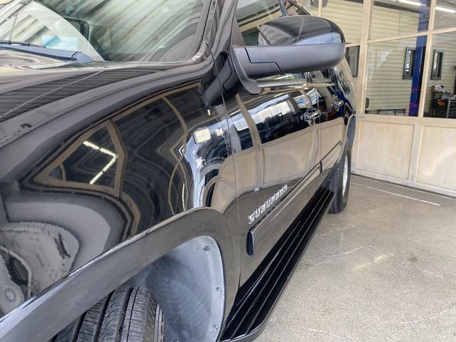 CHEVROLET SUBURBAN