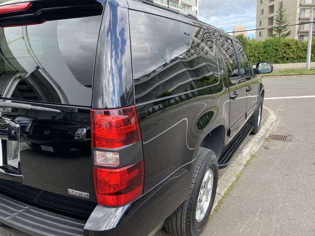 CHEVROLET SUBURBAN