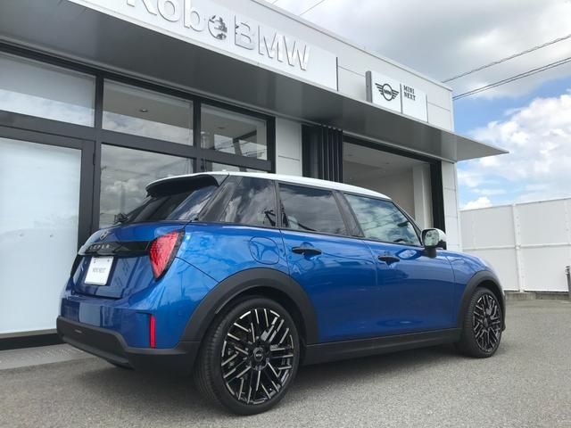 MINI COOPER 5DOOR