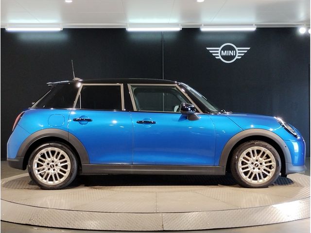 MINI COOPER 5DOOR