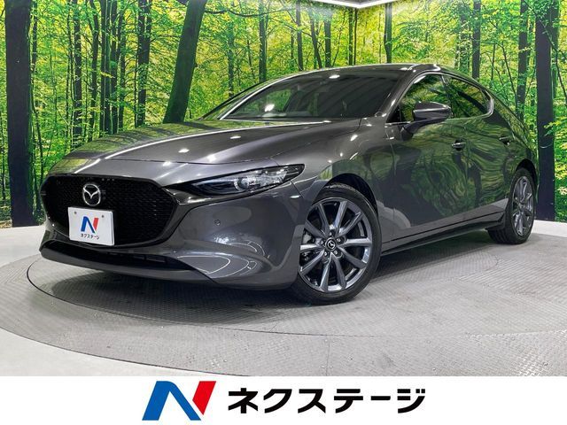 MAZDA3 FASTBACK