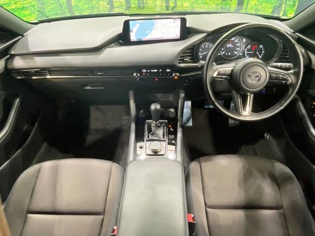 MAZDA3 FASTBACK