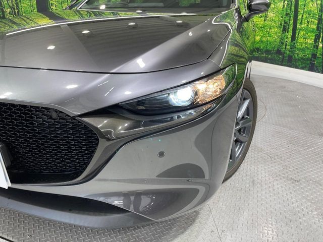 MAZDA3 FASTBACK