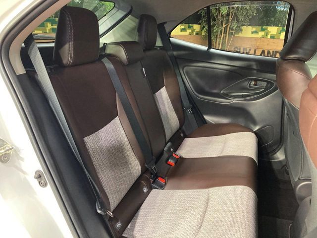 YARIS CROSS HYBRID