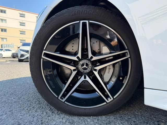MERCEDES BENZ C class sedan