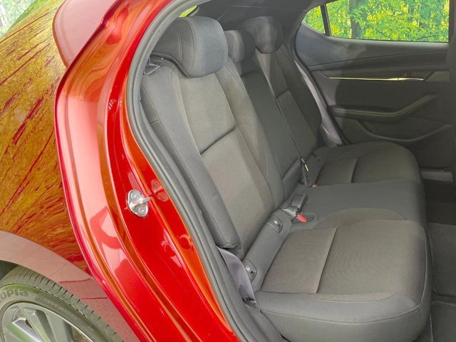 MAZDA3 FASTBACK