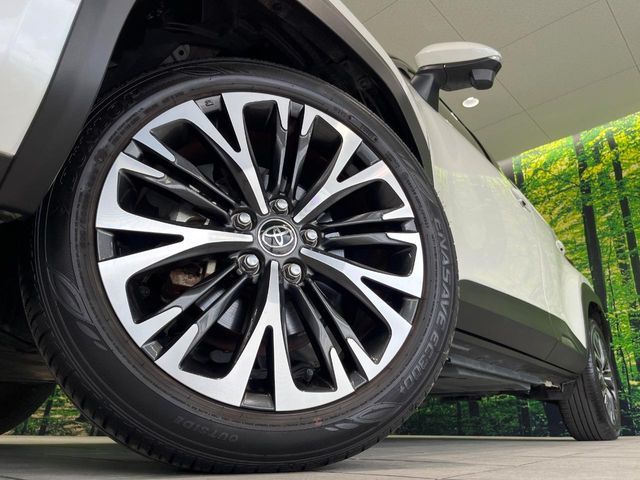 YARIS CROSS HYBRID