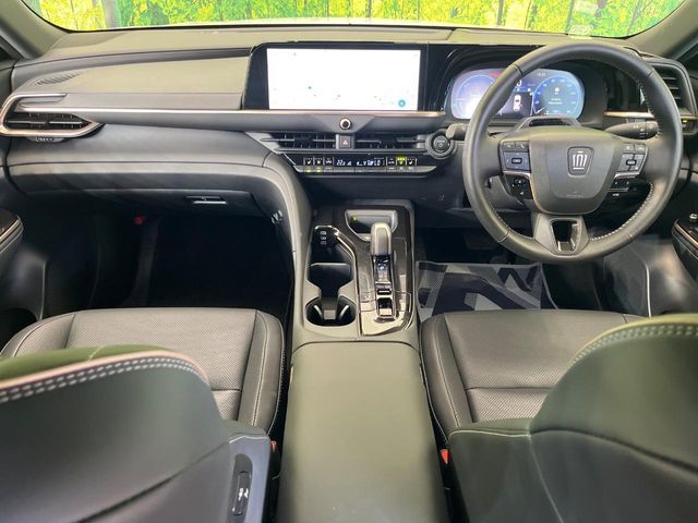 CROWN SPORT
