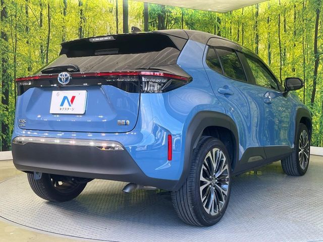 YARIS CROSS HYBRID