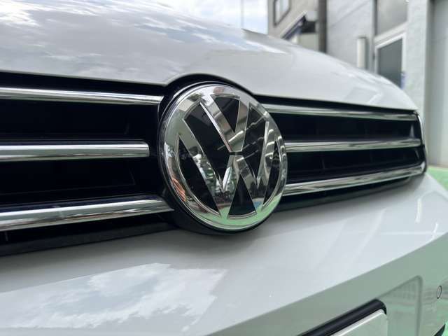 VOLKSWAGEN GOLF TOURAN
