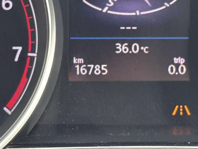 VOLKSWAGEN GOLF TOURAN