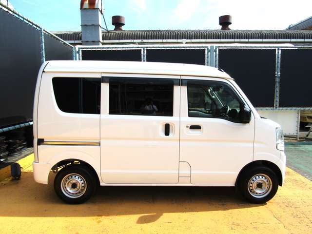 MINICAB van