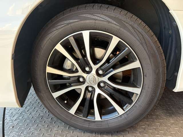 ESTIMA HYBRID 4WD