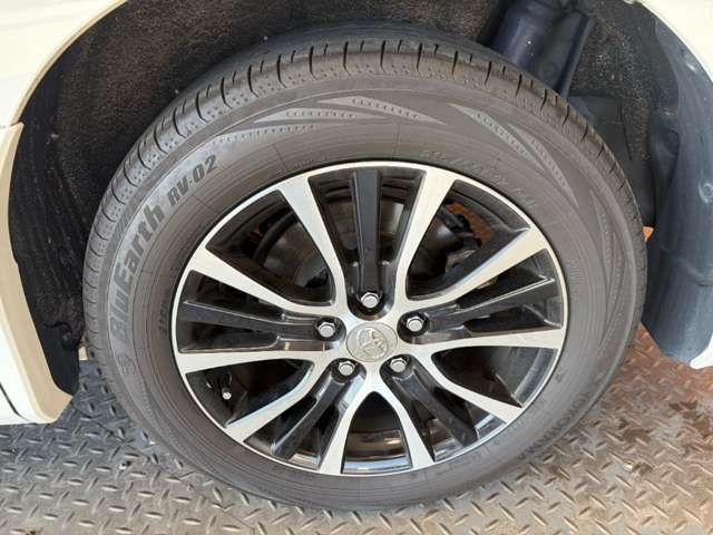 ESTIMA HYBRID 4WD